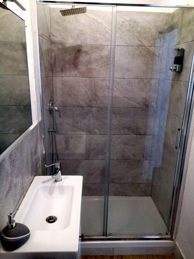 Camera E Bagno Privato A 3 Minuti Dalla Stazione Bologna Exteriör bild