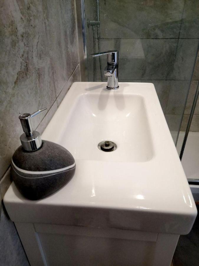 Camera E Bagno Privato A 3 Minuti Dalla Stazione Bologna Exteriör bild
